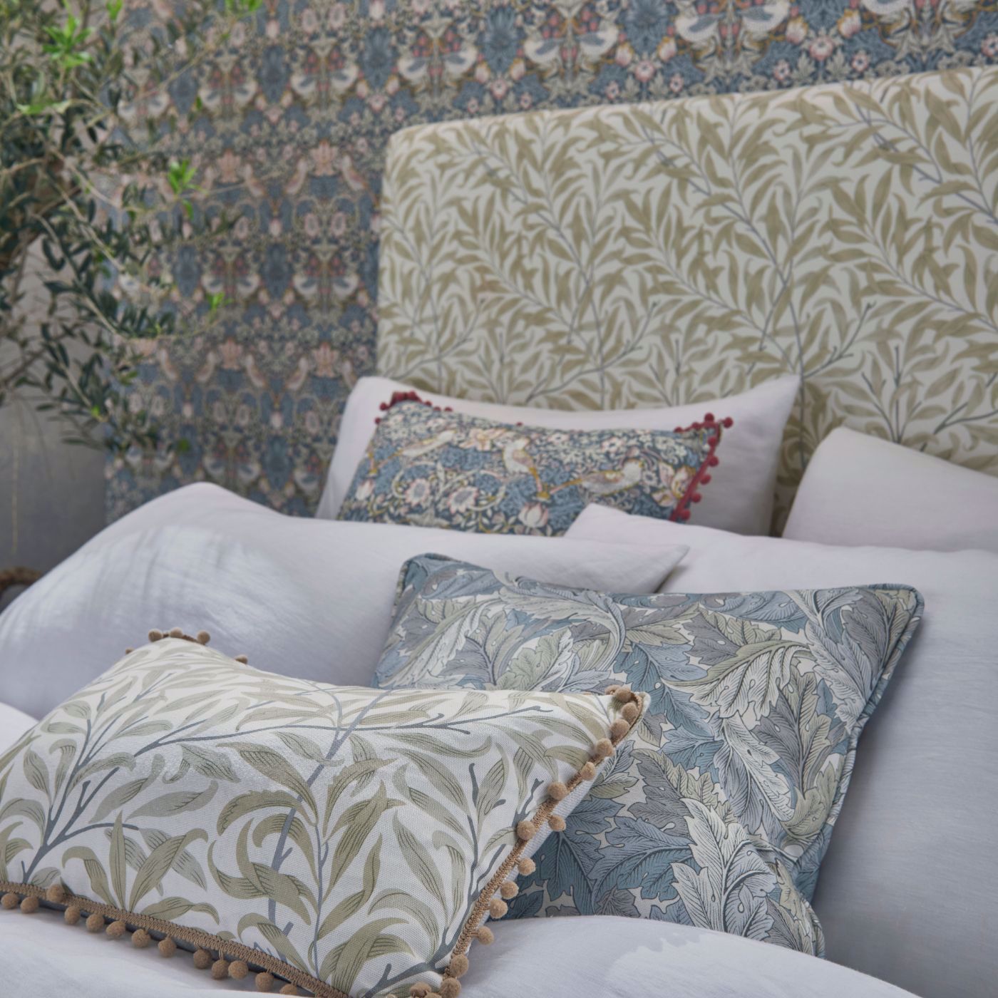 William Morris, Willow Boughs Linen Roman Blind