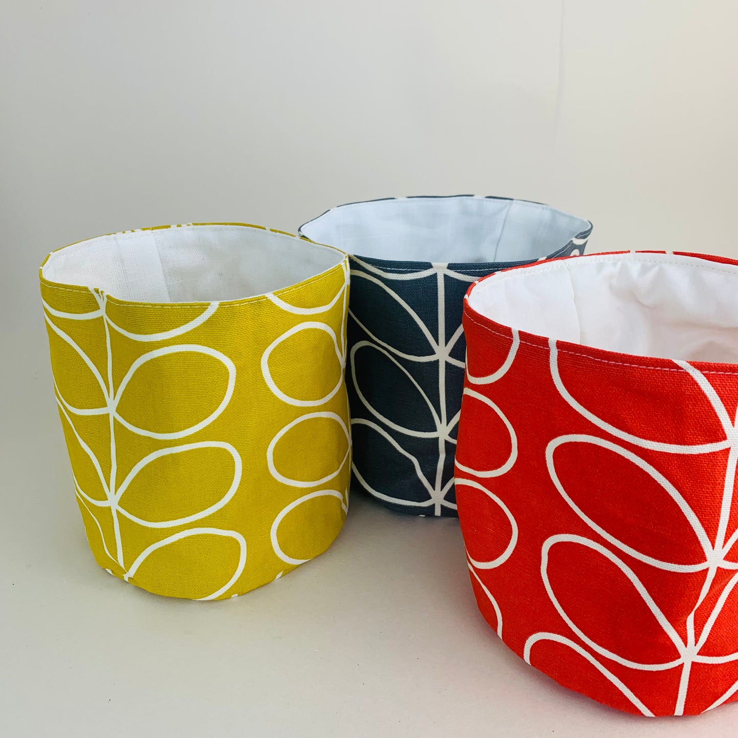 Tomato Red Orla Kiely Plant Pot Covers: Retro Decor, Multiple Sizes