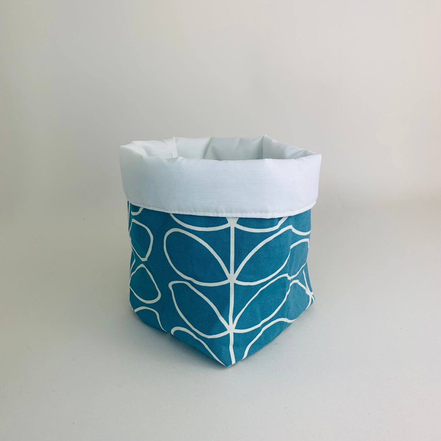 Teal Stem Orla Kiely Plant Pot Covers: Retro Decor, Multiple Sizes