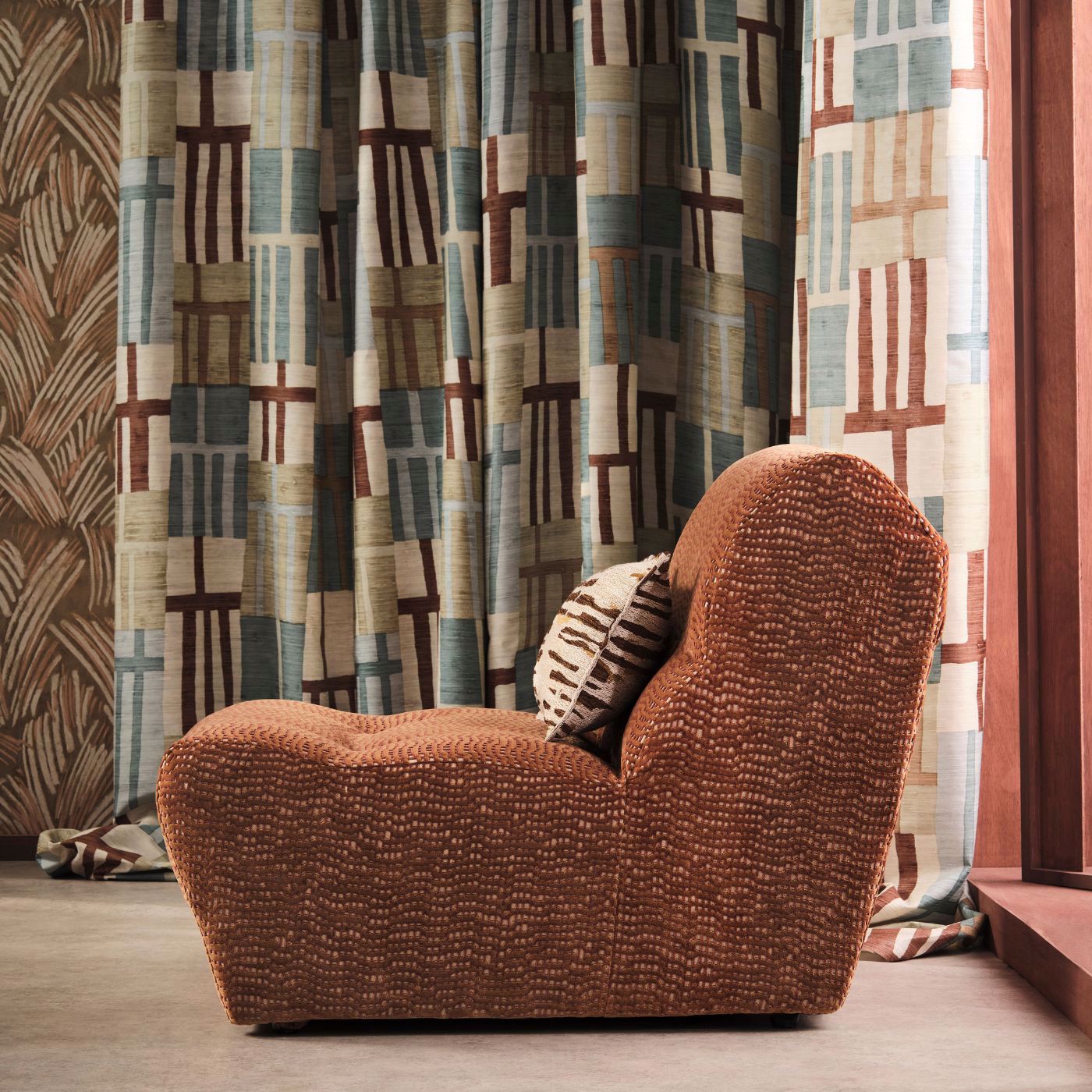 Harlequin Monolith Jasper/Zircon Roman Blind