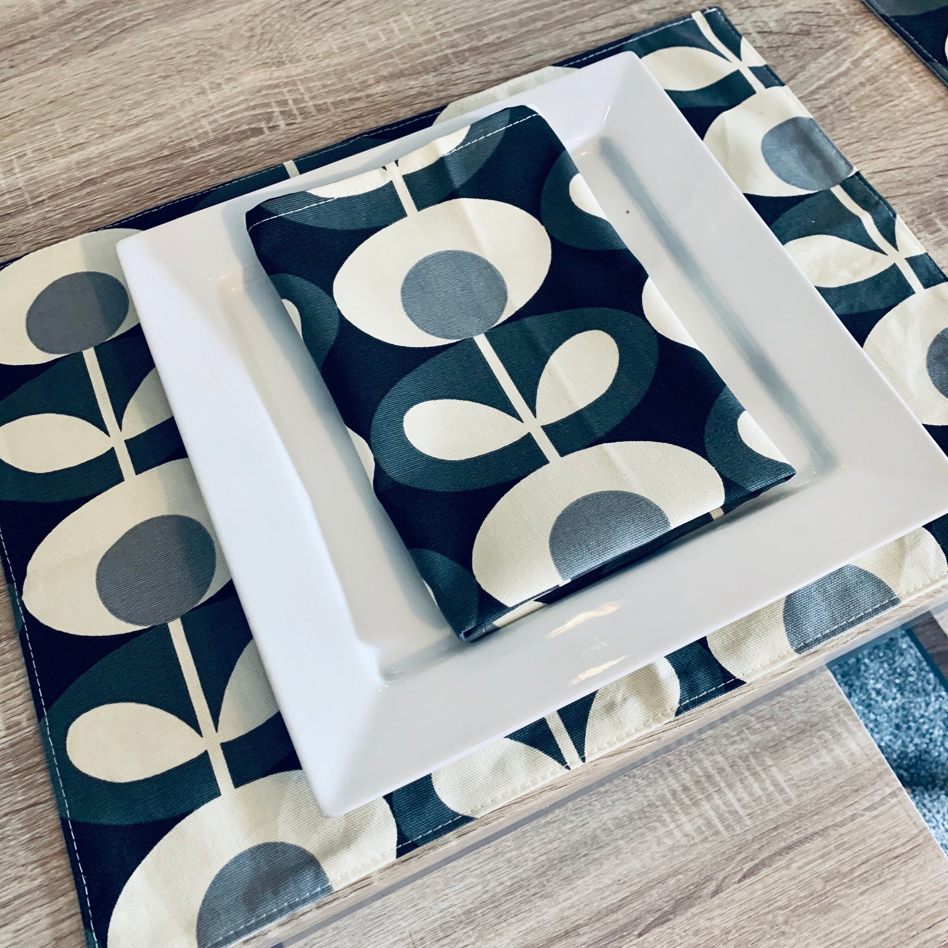 Grey Oval Stem Table Runner 120cm - 320cm Retro Modern Print, Orla Kiely Fabric, Home Decor, Great New Home Gift, Scandinavian Dining