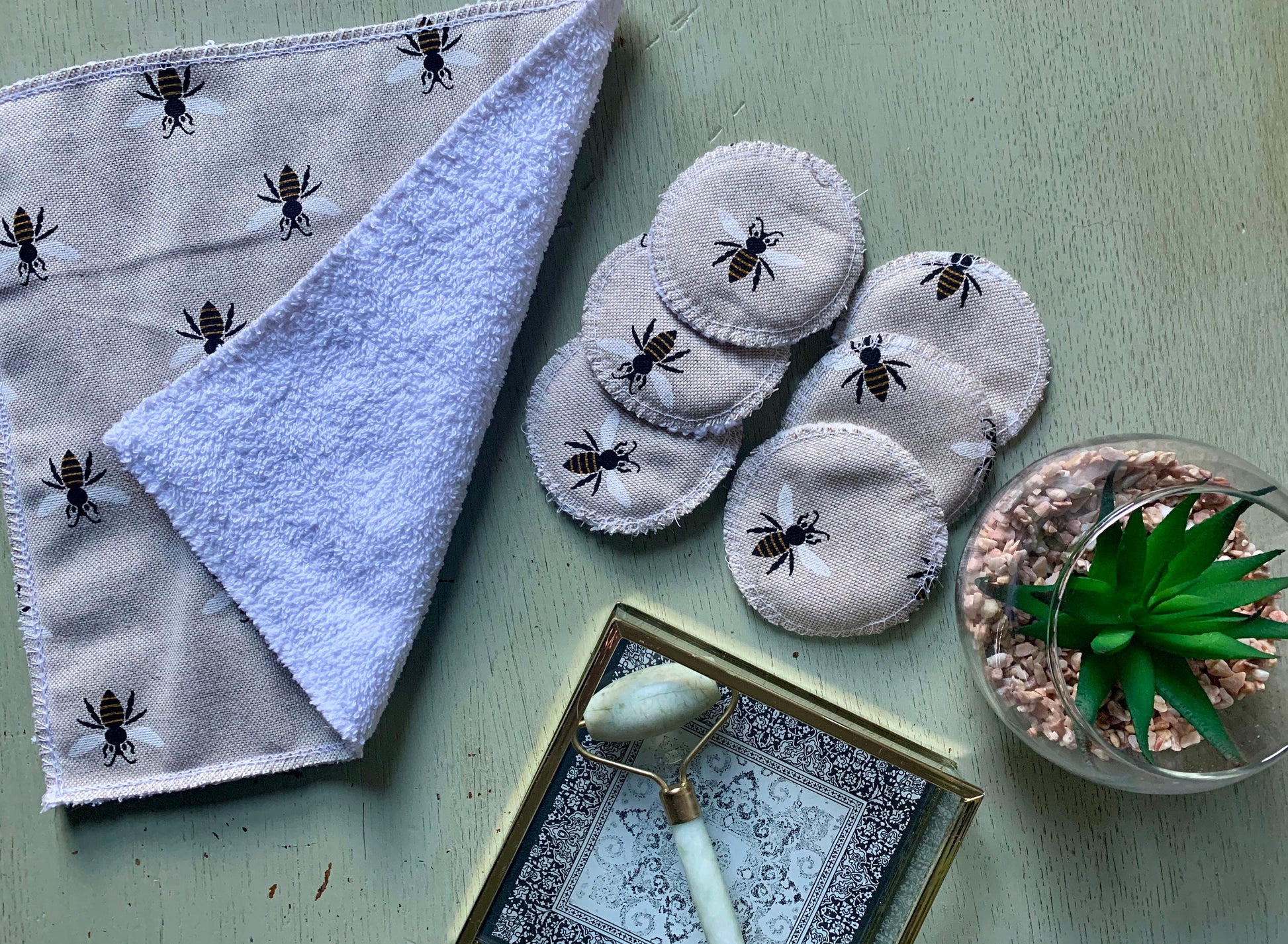 Bumble Bee Eco-Friendly Reusable Makeup Pads & Face Cloths | Double-Sided with Terry Towelling Fabrics | Sustainable Skincare Essentials