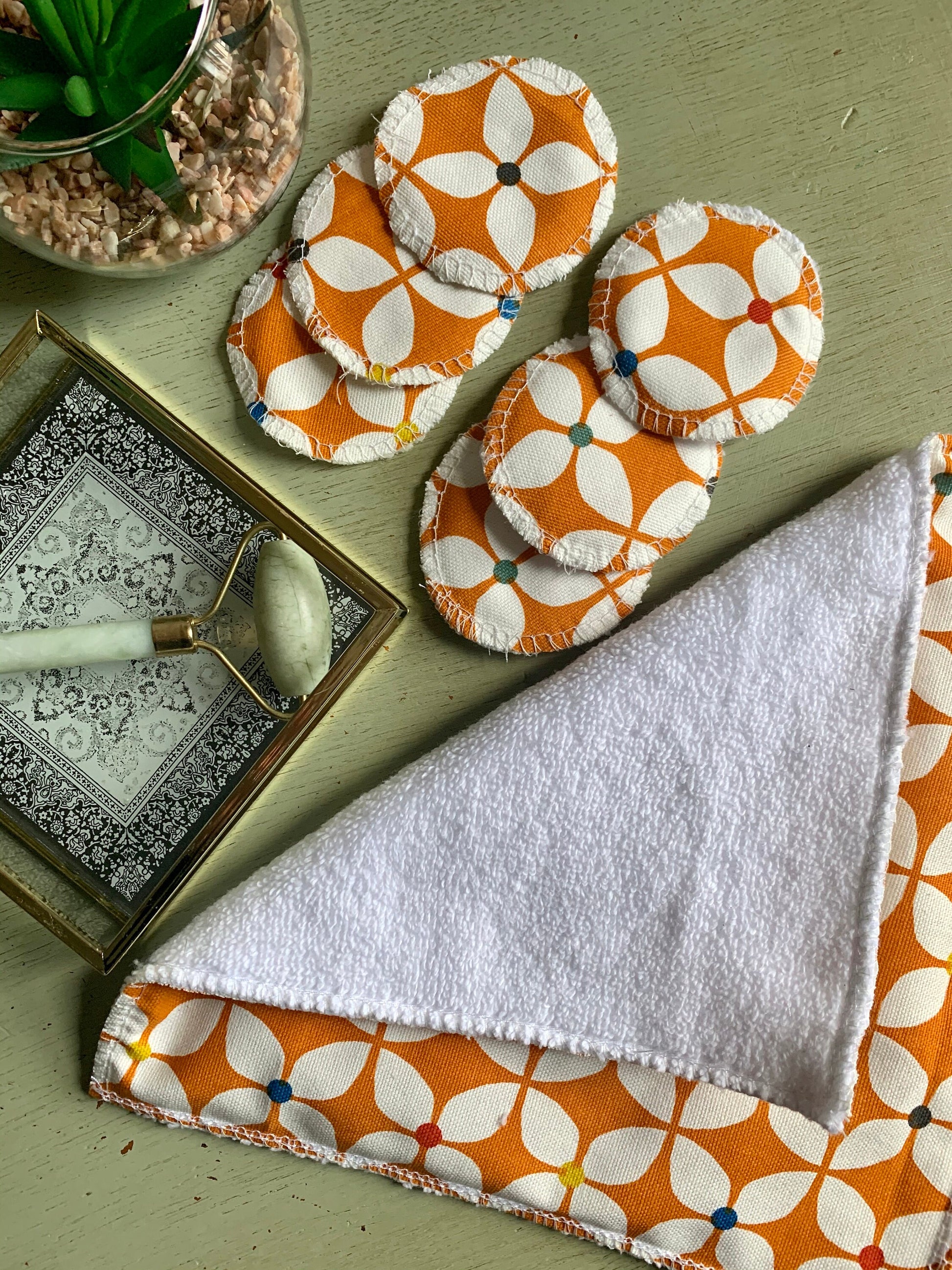 Orange Retro Eco-Friendly Reusable Makeup Pads & Face Cloths | Double-Sided with Terry Towelling Fabrics | Sustainable Skincare Essentials