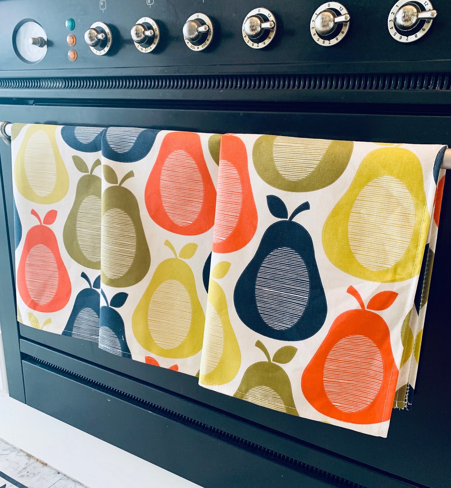 Orla Kiely Scribble Pear Tea Towels: Retro Kitchen Decor