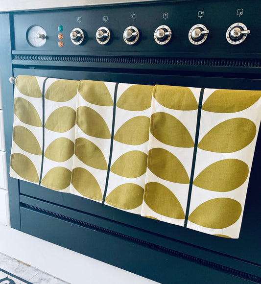 Orla Kiely Olive Stem Tea Towels: Retro Kitchen Decor